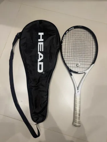Raquete De Tênis Head Speed Mp 2022 - Encordoada Cor Branca / Preta Empunhadura L2