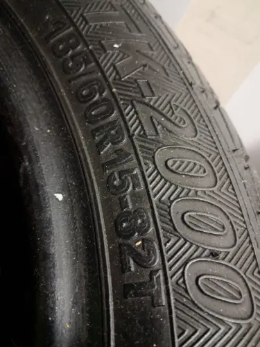 Pneus aro 185/60/15