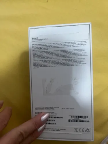 Caixa de iPhone 14