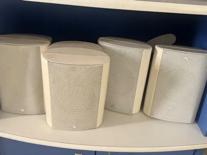 4 caixas Polk Audio PK-UL-130 white e suporte original de parede
