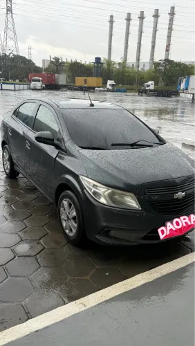 Alugo carro prisma, 2.700+calção