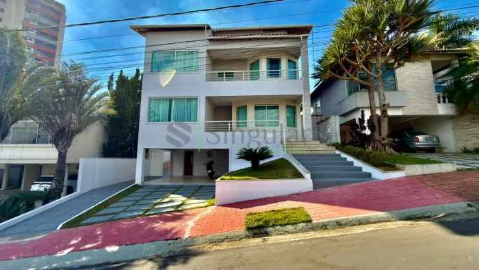 Casa à venda no Condomínio Estrela Sul Amplo terreno, lazer completo e excelente potencia