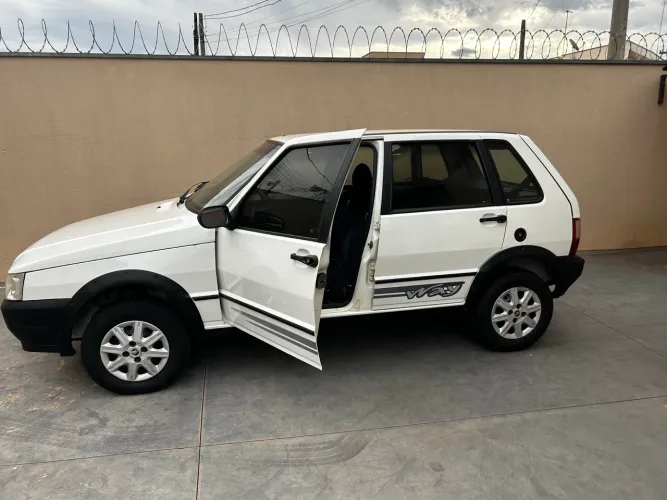 Fiat Uno Mille 1.0 Fire/ F.flex/ Economy 4P 2009