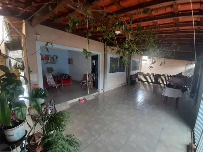 RESIDENCIA- 2 DORMS- EDICULA NOS FUNDOS-TERRENO DE 360M2. JD STA MONICA