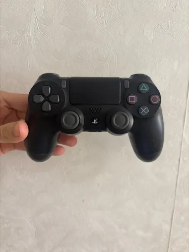 Controle de PS4 preto