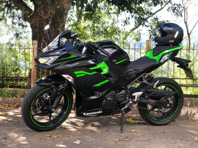 Kawasaki Ninja 400 Ebony