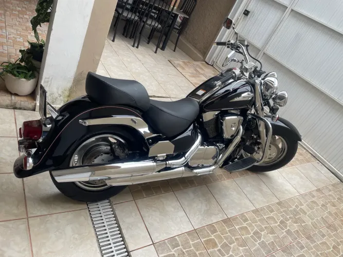 Suzuki Intruder 1500LC ano 2005