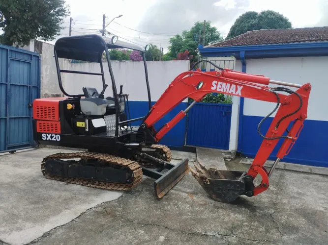 Mini escavadeira Semax
