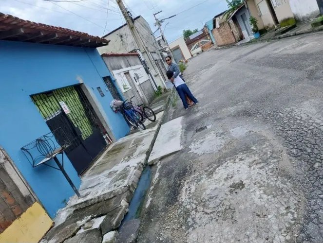 VENVENDO OU TROCO CASA ICOARACI 115.000,00