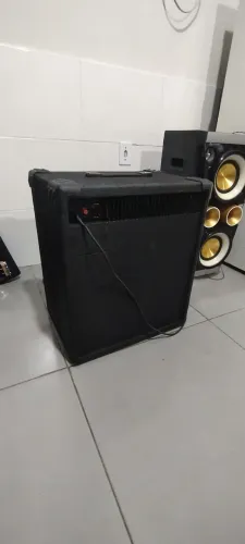 Caixa som para Baixo
