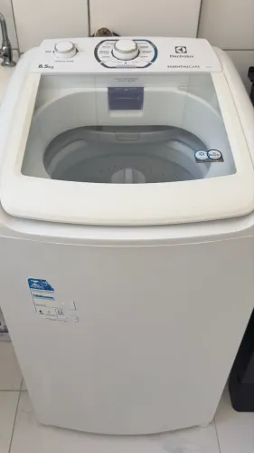 Lavadora de roupas Electrolux 8,5kg essencial care 