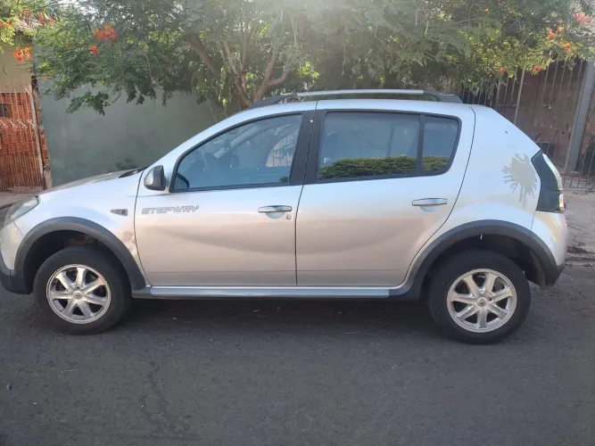 Renault Sandero Stepway Hi-flex 1.6 16V 5P 2012