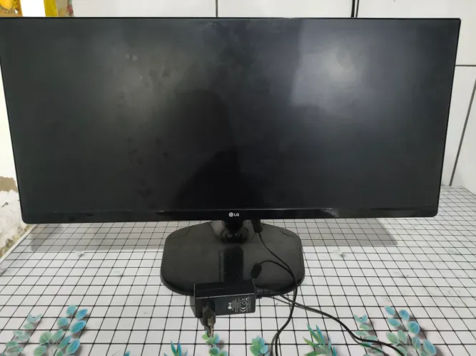 Monitor LG 