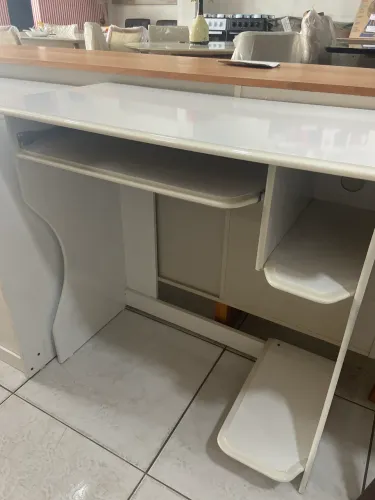 Escrivaninha nova 80cm