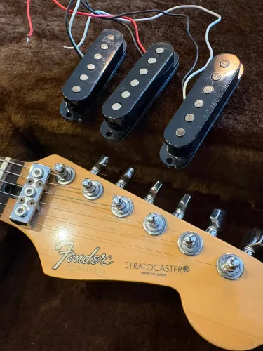 Trio captadores Fender Japan anos 80! Impecáveis!