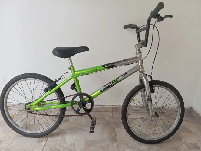 Bike conservada, aro 16