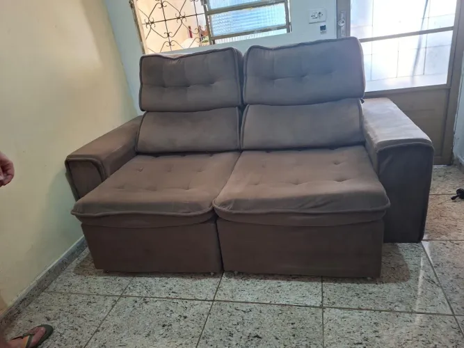 Vende se conjunto de sofá retrátil 2 e 3 lugares,