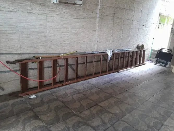 Escada de ferro 6 metros