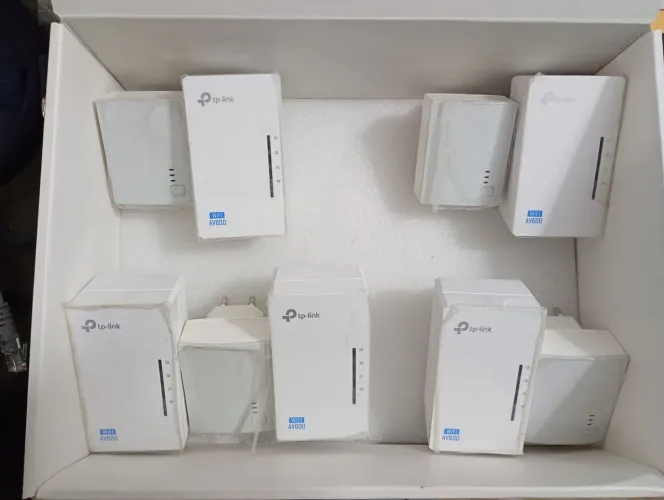 Adaptador powerline TP-Link TL-WPA4220KIT V5 branco PROMOÇÃO PARA VENDER RÁPIDO