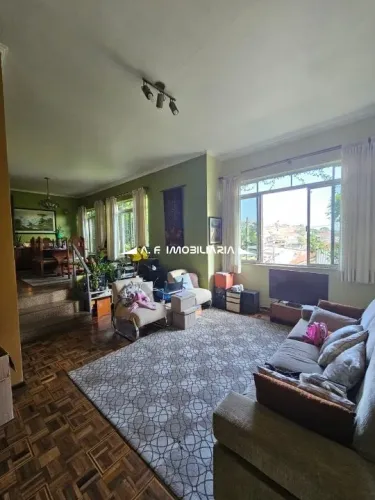 Casa Assobradada para Venda no bairro Perus 2 quartos, 1 suíte, 4 vagas de garagem, 213m²