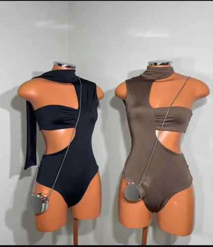 Body com detalhes sexy