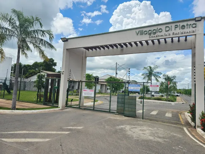 Imóvel para venda possui 100 metros quadrados com 2 quartos em Pedra 90 - Cuiabá - MT