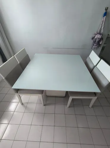 MESA DE JANTAR LINDÍSSIMA 