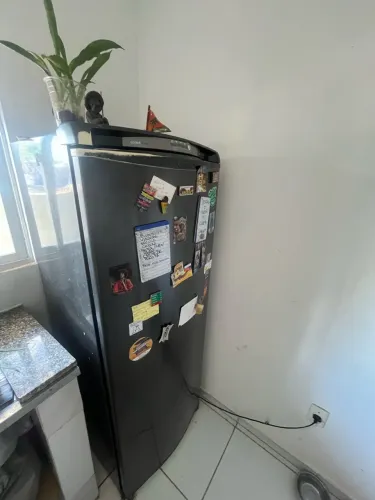 Geladeira Consul Preta Facilite - Funcionando Perfeitamente