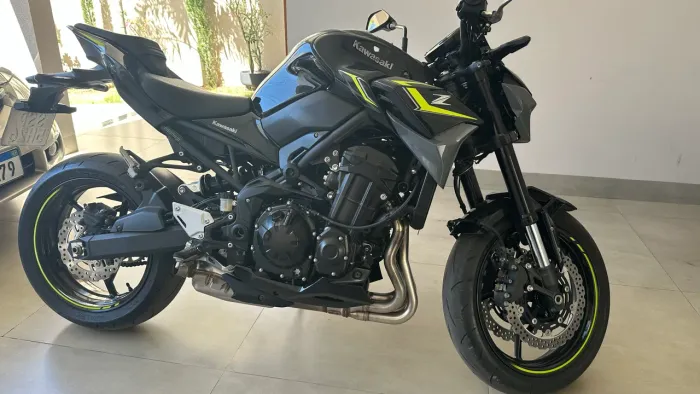 Kawasaki Z900 2025