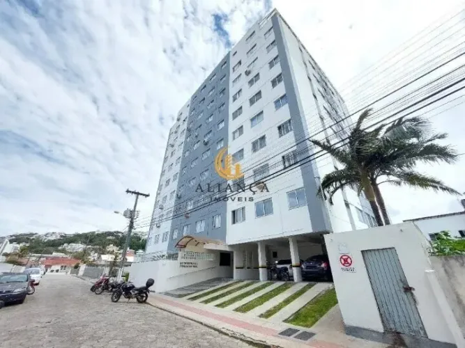 Apartamento com 2 dormitórios no Nossa Senhora do Rosário