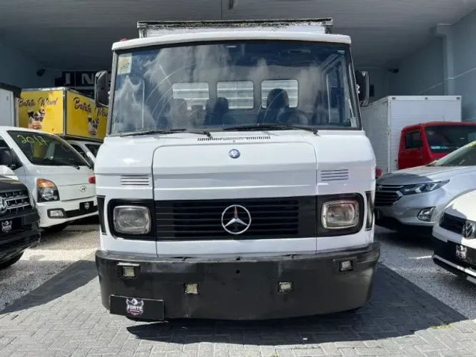M B 608E