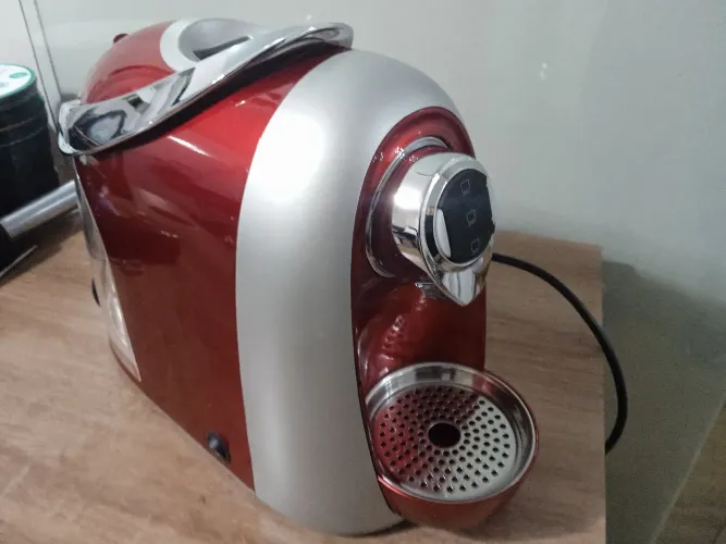 Máquina de bebidas três corações 