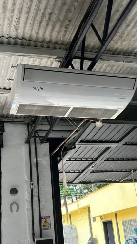 Ar Condicionado Split Piso Teto Elgin Eco 36000 BTU/h Frio Monofásico 220 Volts
