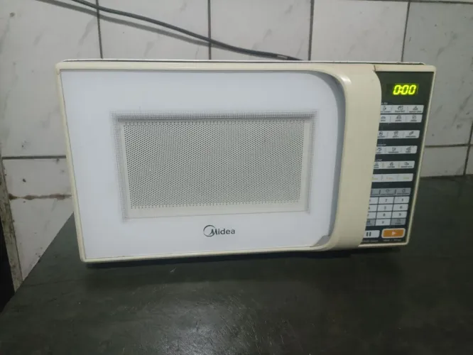Microondas Midea 20 litros