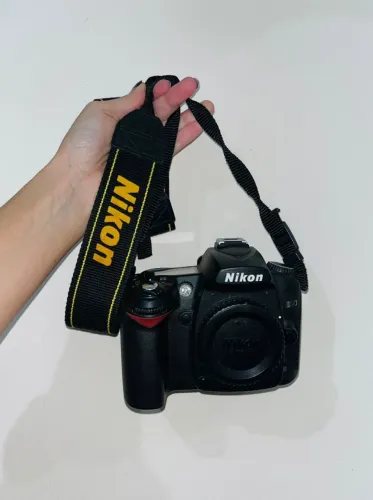 Nikon D90 + lente 