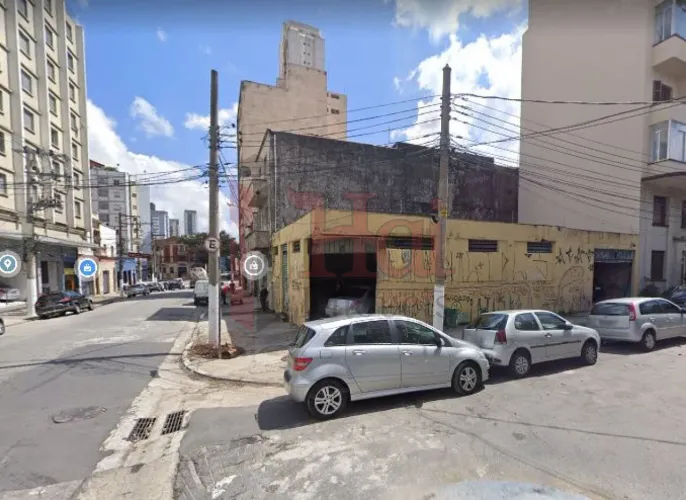 Terreno de Esquina à Venda em Santa Cecília, com 178 m²