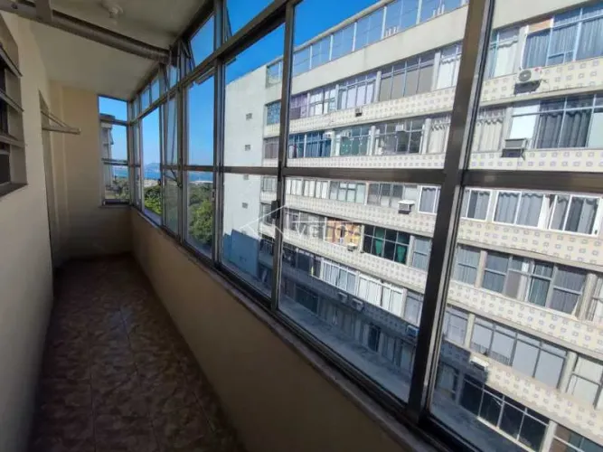 Apartamento - Padrão / Residencial / Glória