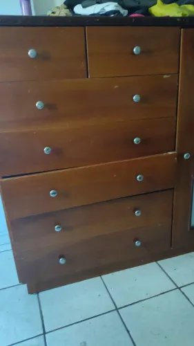 Doação de uma cômoda