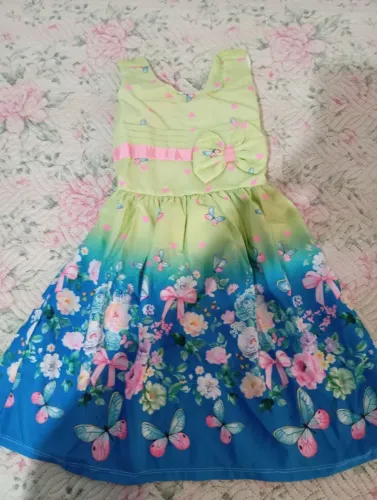 Vestido infantil Tamanho M