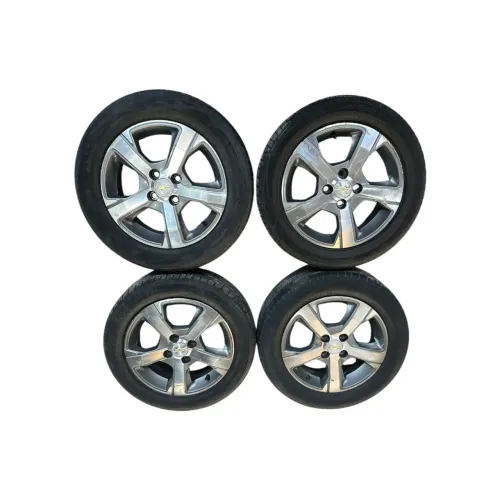 Jogo de roda com pneus chevrolet ONIX/Prisma aro 15