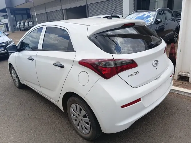 Hyundai HB20 Unique 1.0 Flex 12V Mec. 2019