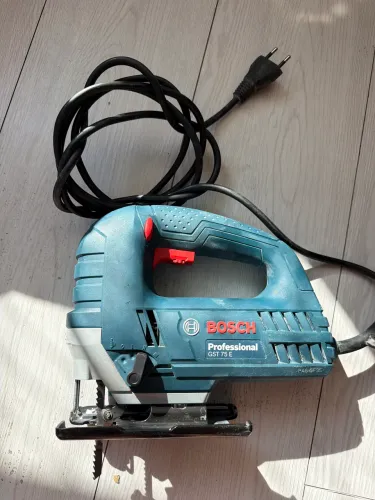Serra Tico Tico 710W Bosch