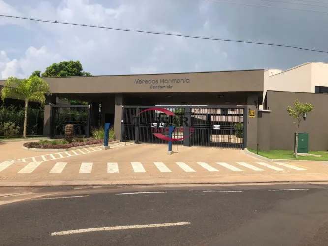 ALUGO Casa de Condomínio Veredas Harmonia zona sul com 3 suítes portaria remota lazer comp