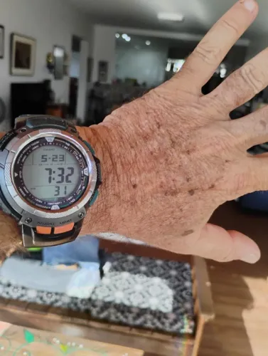 Relógio Casio Pathfinder Trek