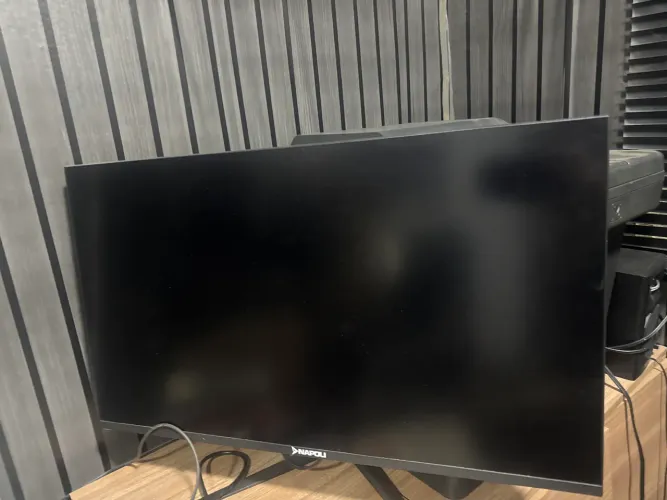 Monitor 32 napoli ideal para jogos