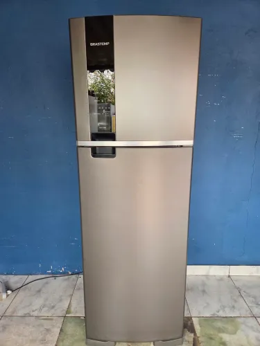 Vendo geladeira Brastemp