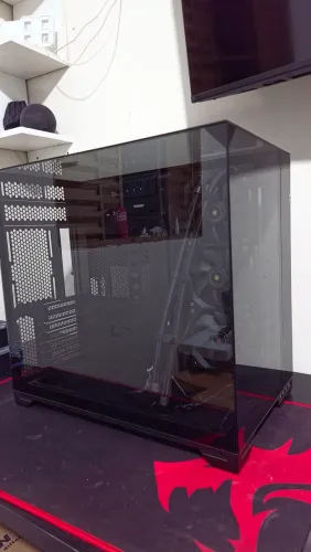 Gabinete lian li 011 vision