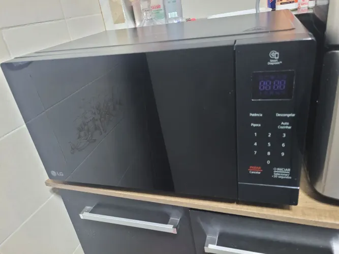 Microondas LG espelhado NoVo