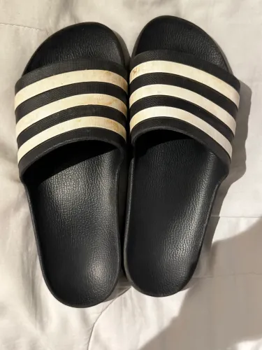 Chinelo Adidas