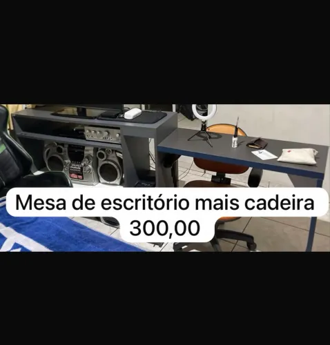 Mesa de escritório mais cadeira